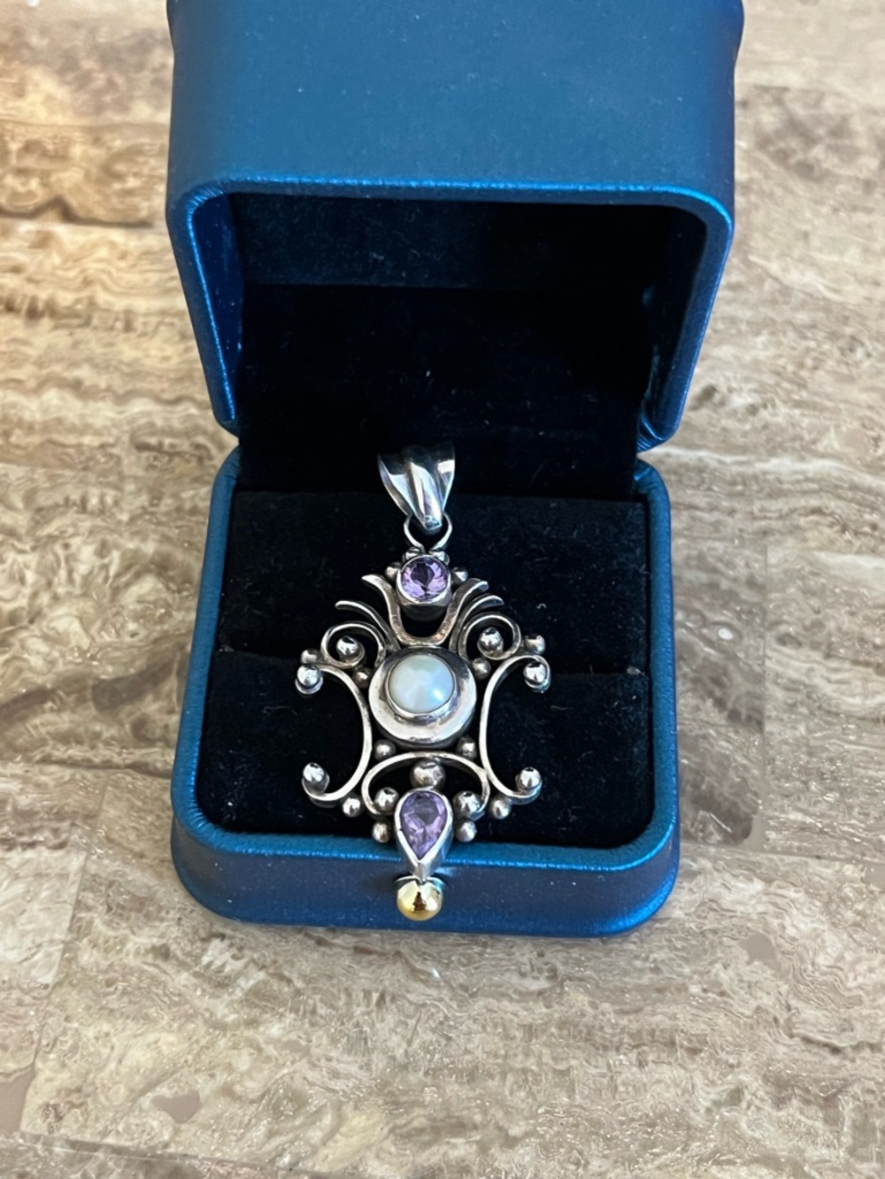 Sterling Silver Pearl and Amethyst pendant
